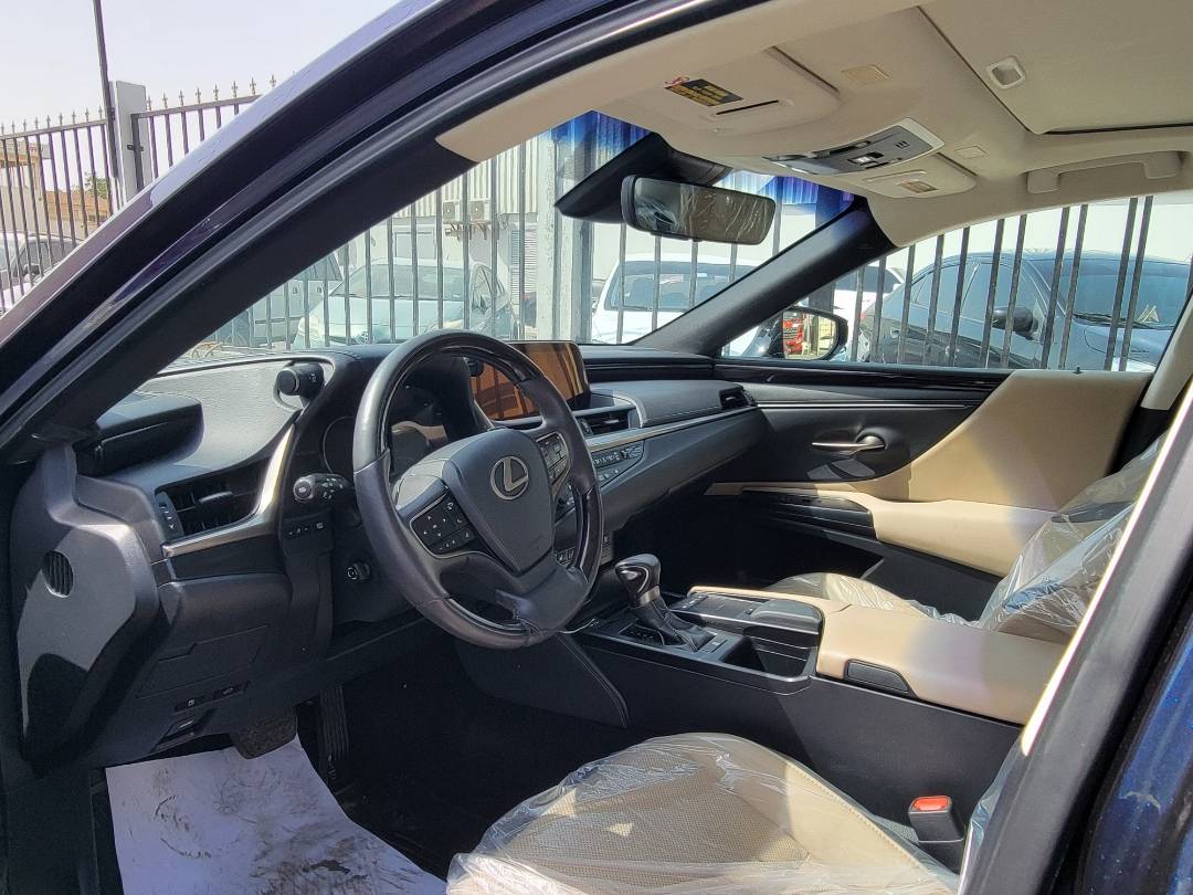 2020 LEXUS ES 350 — 35144 Miles — Lot 74891683 — Main - Marhaba Auctions Used Cars - Image 6