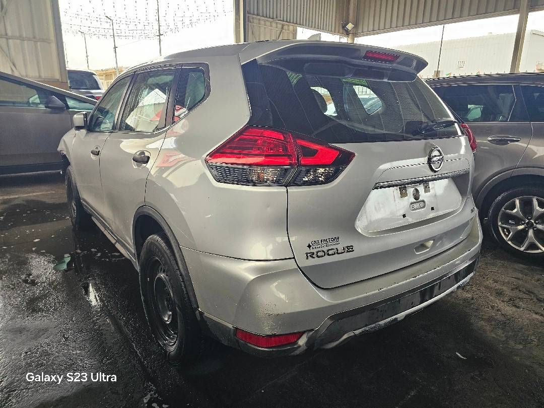 NISSAN ROGUE