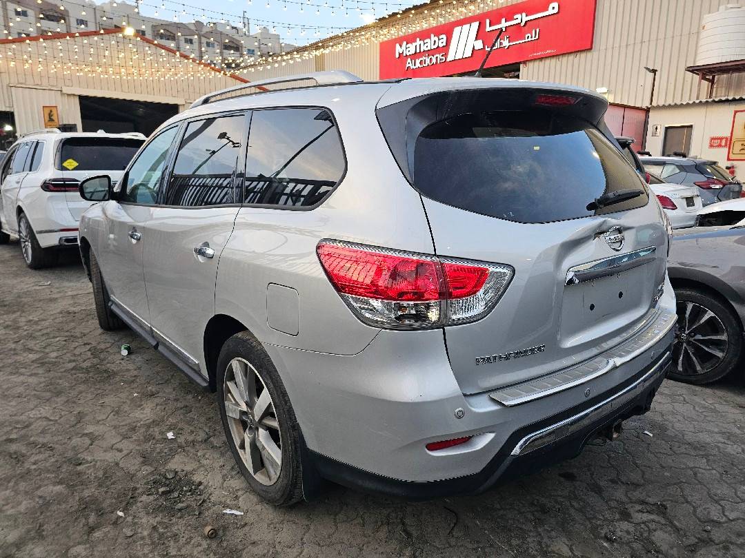 NISSAN PATHFINDER
