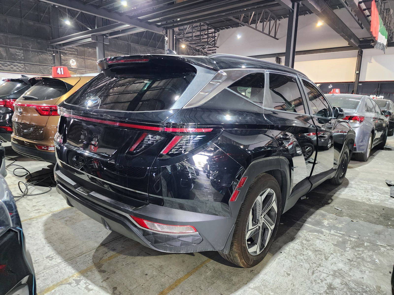 2024 HYUNDAI TUCSON — 43139 Miles — Lot 82000724 — Al Surrah - Marhaba Auctions Used Cars - Image 6