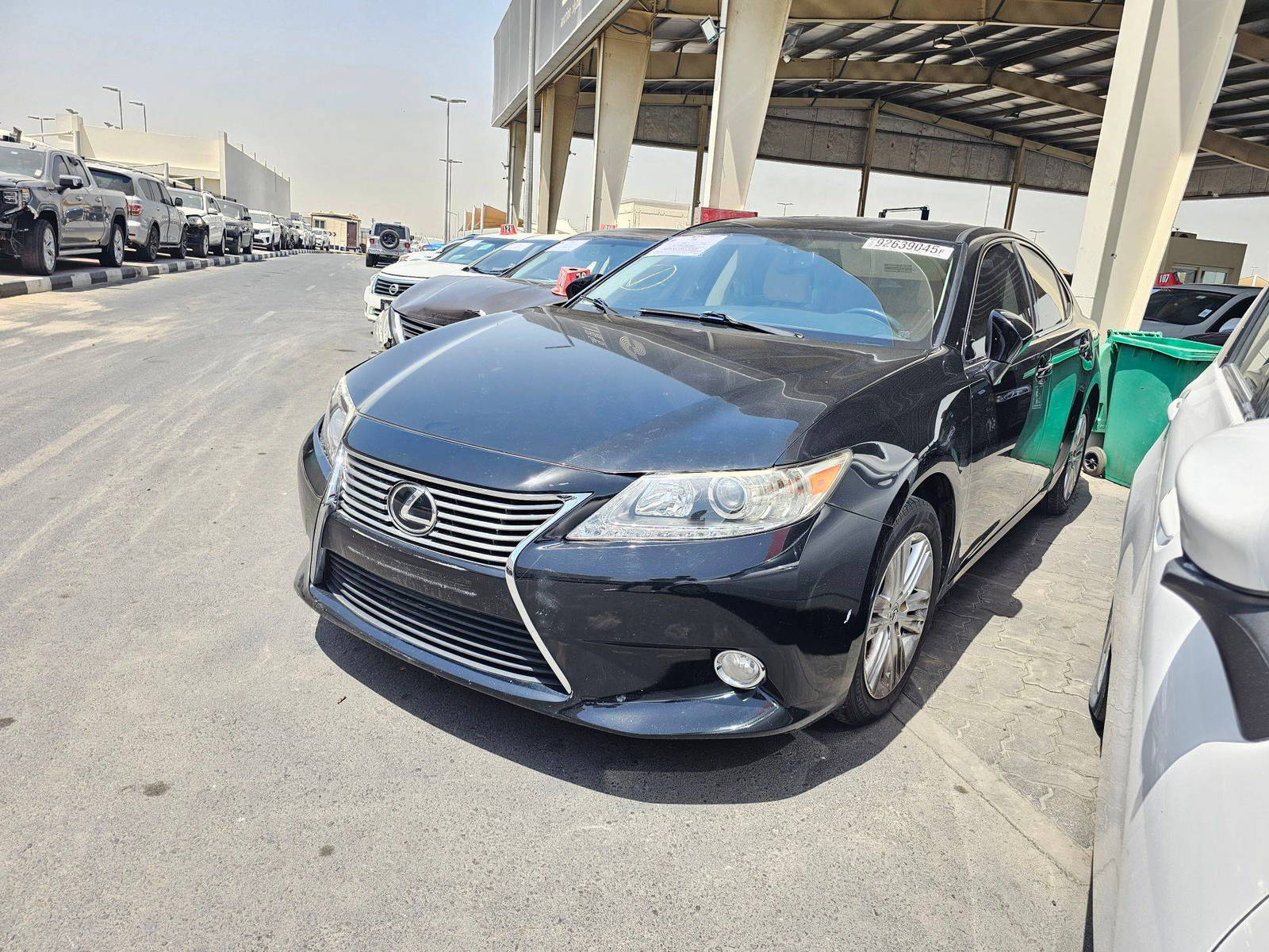 2015 LEXUS ES 350 — 125839 Miles — Lot F2195959 — Souq - Marhaba Auctions Used Cars - Image 4