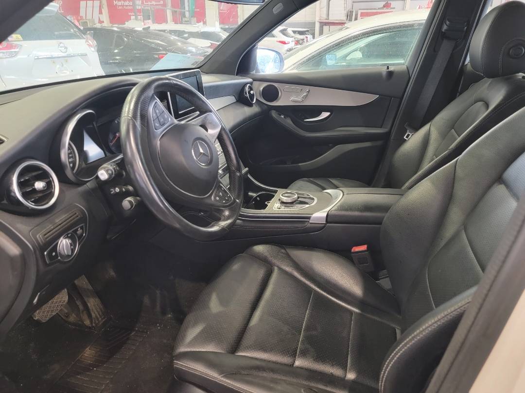 2019 MERCEDES BENZ GLC-300 — 93168 Miles — Lot KV165461 — Main - Marhaba Auctions Used Cars - Image 8
