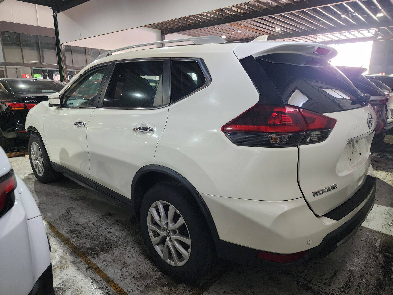 2020 NISSAN ROGUE — 85828 Miles — Lot LC744865 — Al Quoz - Marhaba Auctions Used Cars - Image 5