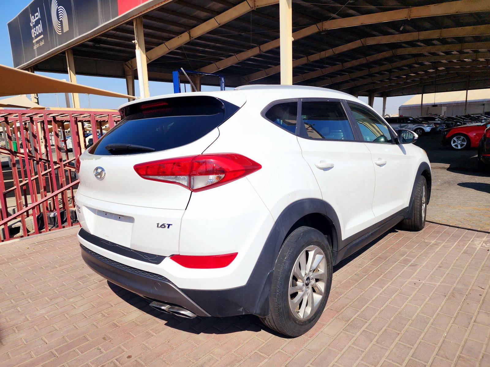 2016 HYUNDAI TUCSON — 124846 Miles — Lot 72065743 — Souq - Marhaba Auctions Used Cars - Image 3