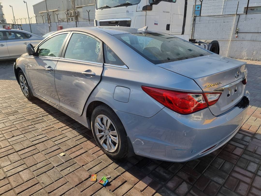 2011 HYUNDAI SONATA — 236736 Miles — Lot 215487 — Ind. 12 - Marhaba Auctions Used Cars - Image 5