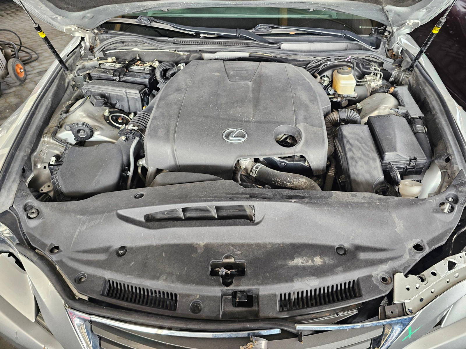 2014 LEXUS IS 250 — 166466 Miles — Lot E5002451 — Souq - Marhaba Auctions Used Cars - Image 11