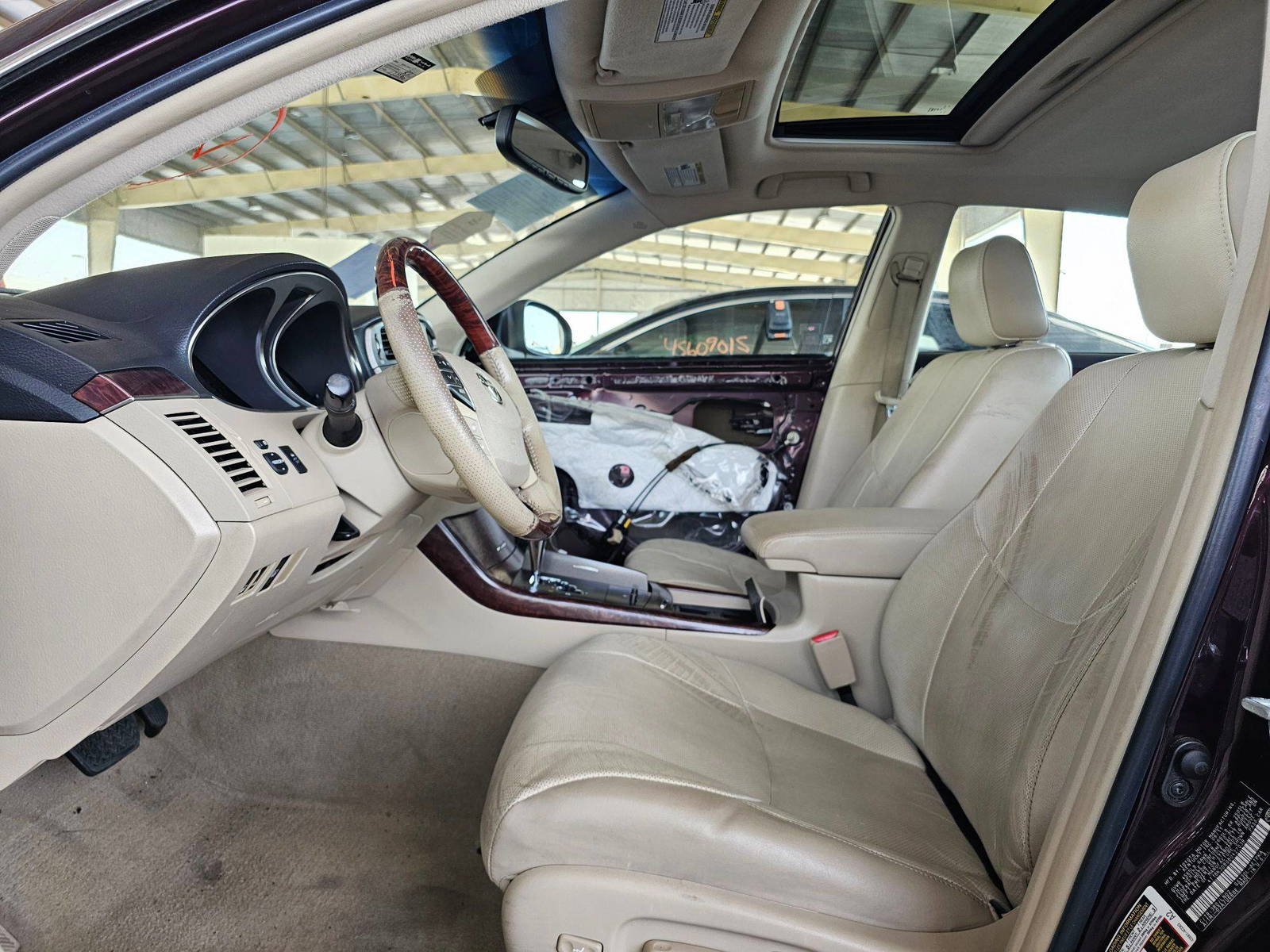 2011 TOYOTA AVALON — 133390 Miles — Lot 48242975 — Souq - Marhaba Auctions Used Cars - Image 9