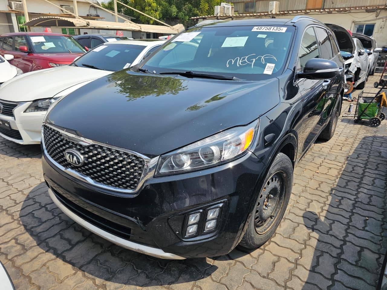 2018 KIA SORENTO — 221878 KM — Lot 48758135 — Souq - Marhaba Auctions Used Cars - Image 4