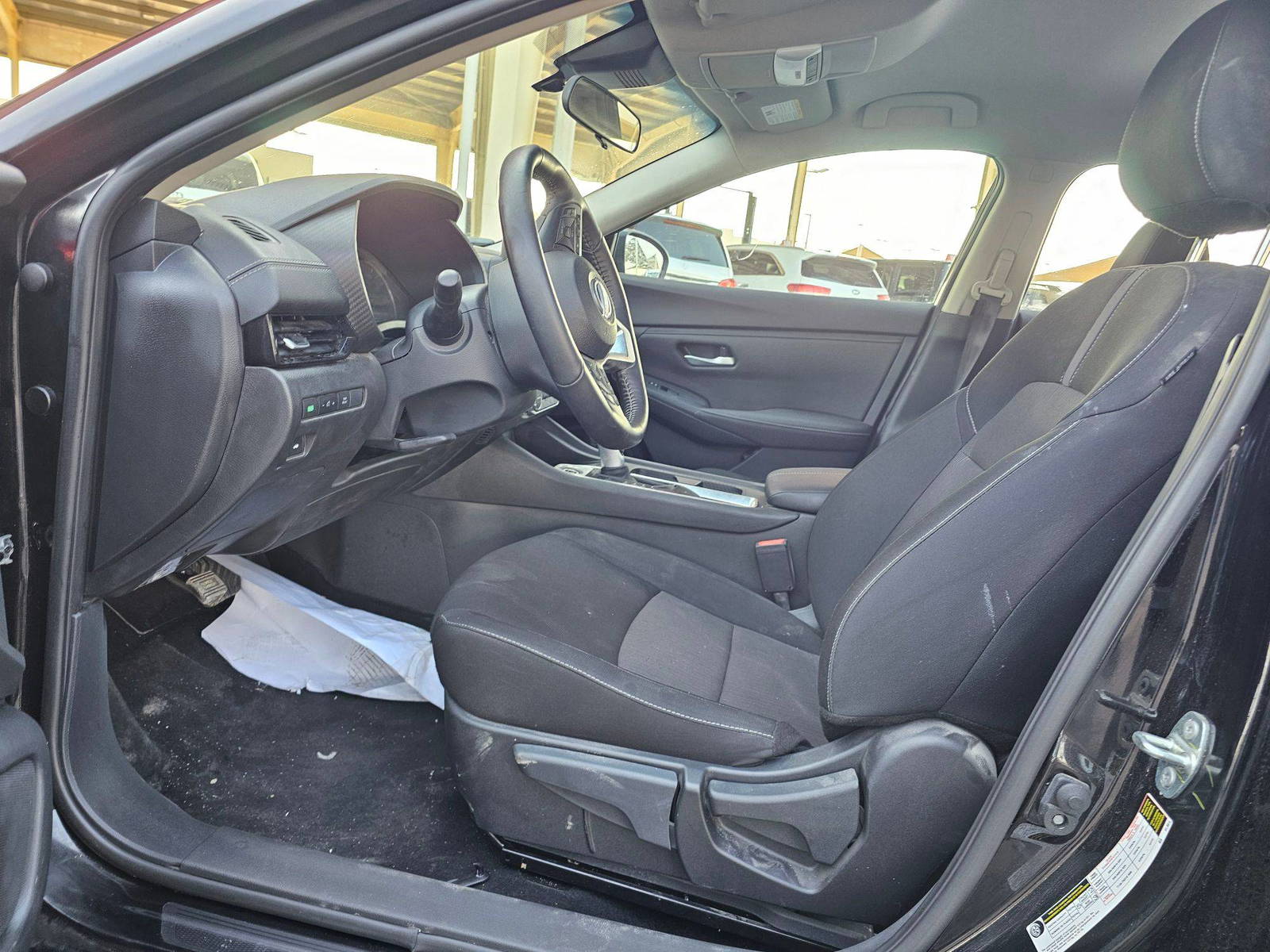 2025 NISSAN SENTRA — 2195 Miles — Lot Y268729 — Souq - Marhaba Auctions Used Cars - Image 9