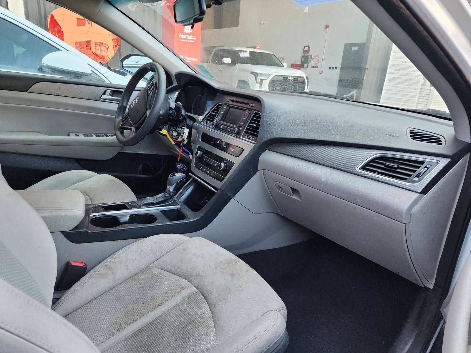 2015 HYUNDAI SONATA — 145267 Miles — Lot 36476 — Al Quoz - Marhaba Auctions Used Cars - Image 8