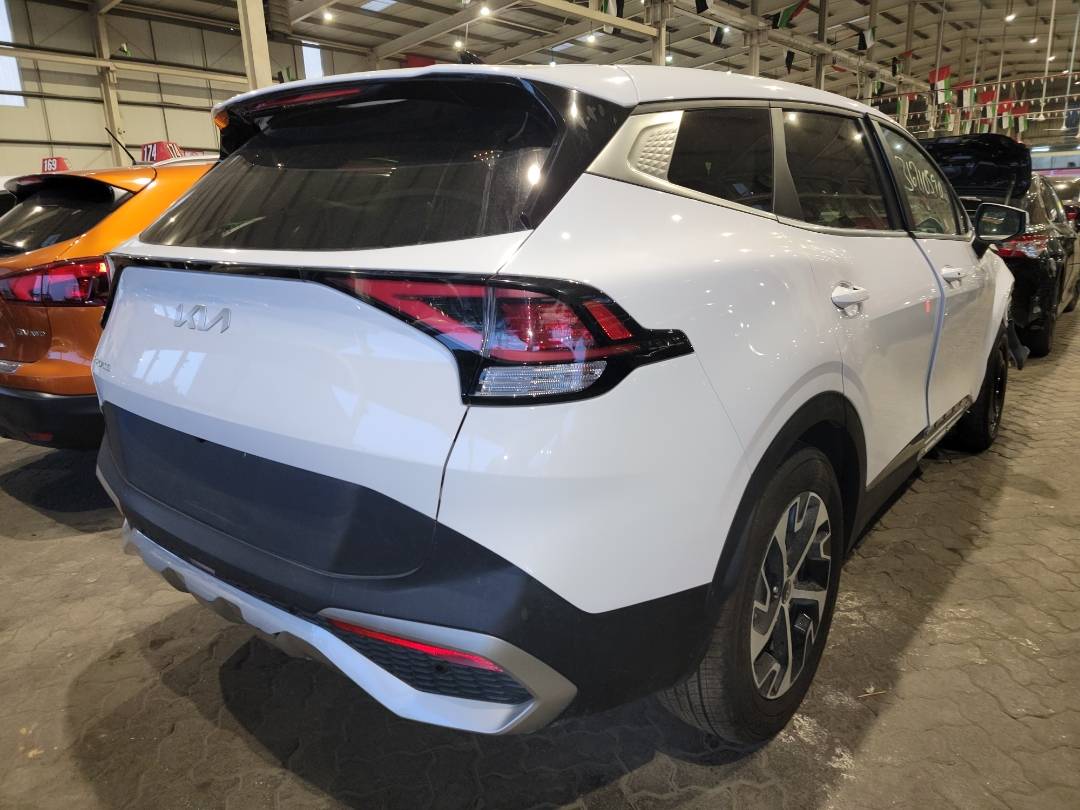 2023 KIA SPORTAGE — 11676 KM — Lot 063184 - Marhaba Auctions Used Cars - Image 4