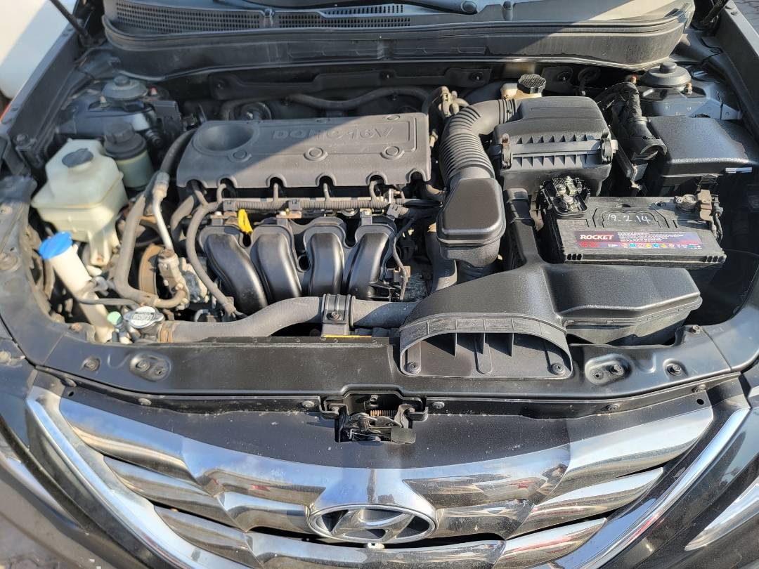 2010 HYUNDAI SONATA — 282107 KM — Lot A090940 — Main - Marhaba Auctions Used Cars - Image 11