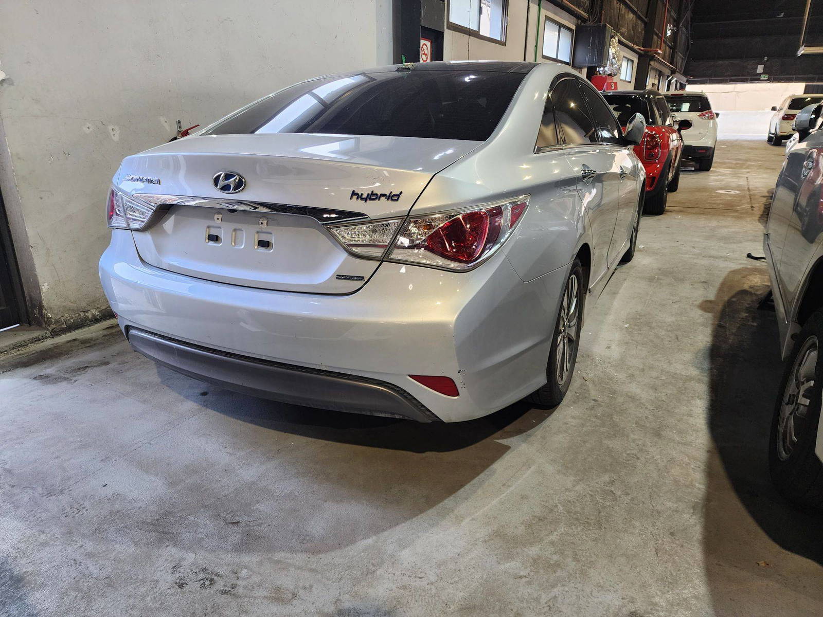 2015 HYUNDAI SONATA — 170656 Miles — Lot 82300915 — Al Quoz - Marhaba Auctions Used Cars - Image 6