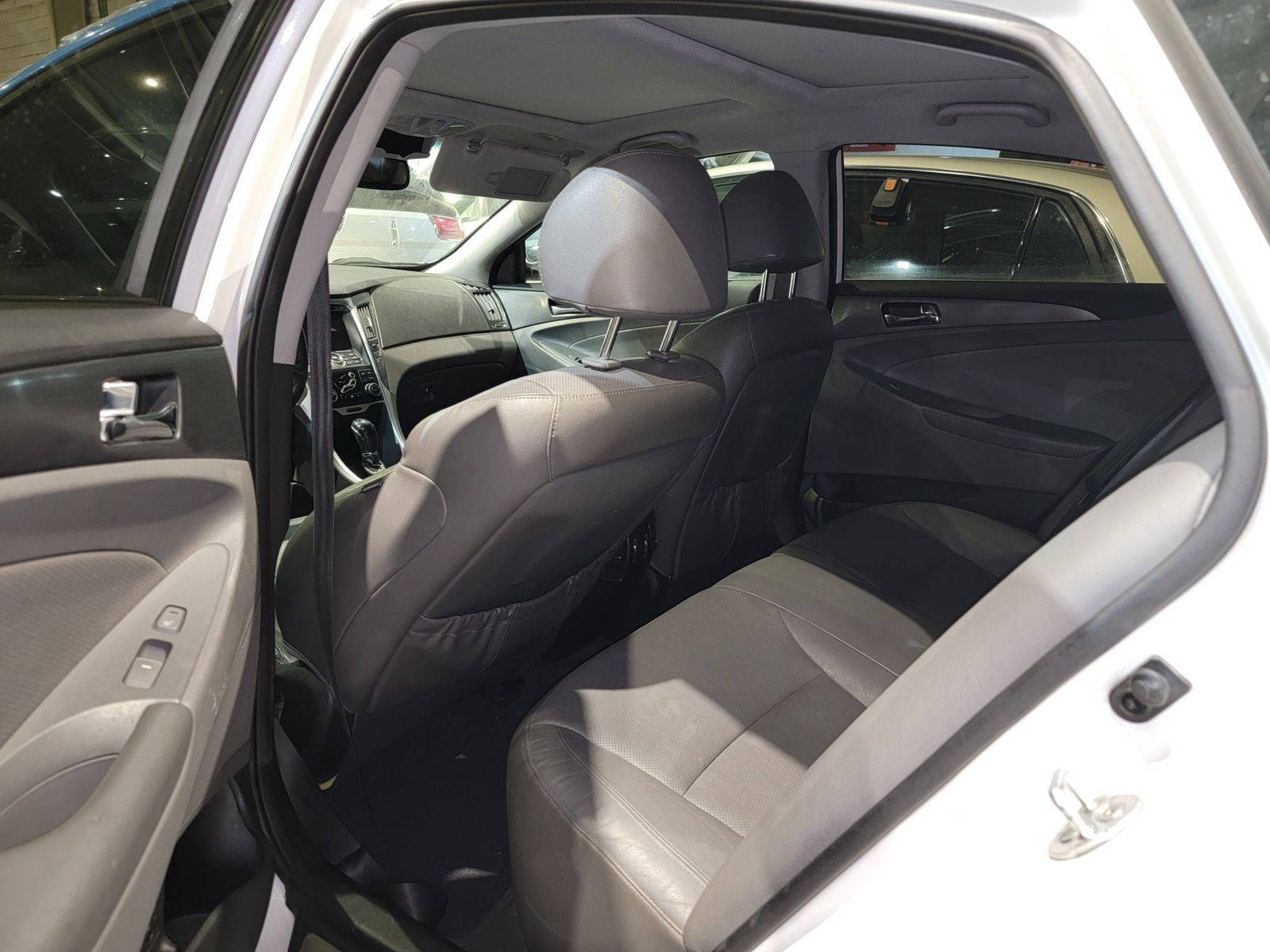 HYUNDAI SONATA 2011 - Marhaba Auction Used Cars - Image 7