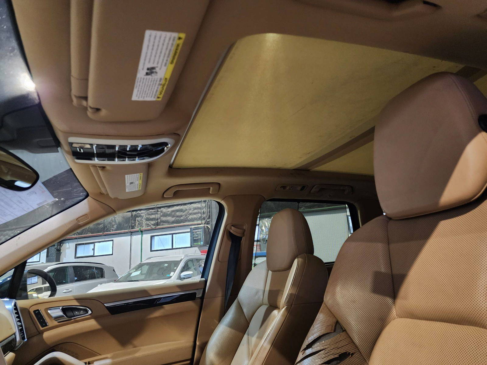 PORSCHE Cayenne 2013 - Marhaba Auction Used Cars - Image 9