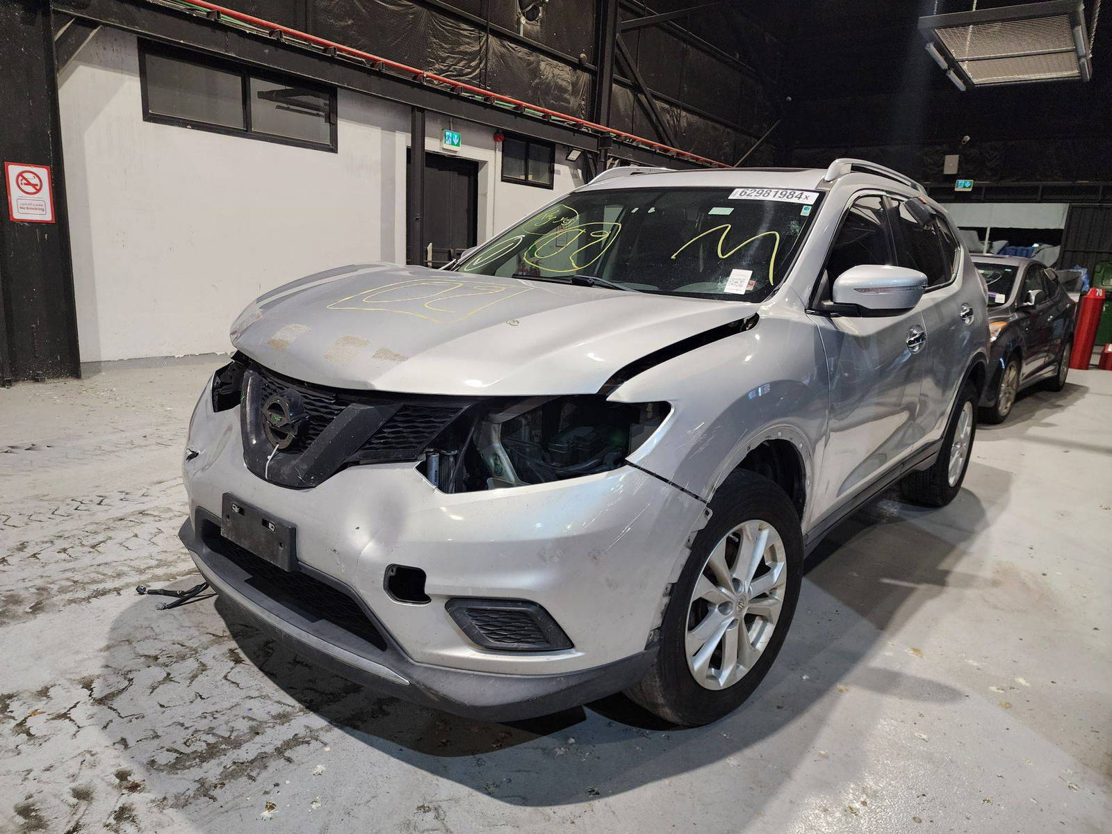 2015 NISSAN ROGUE — 168873 Miles — Lot 62981984 — Al Quoz - Marhaba Auctions Used Cars - Image 5