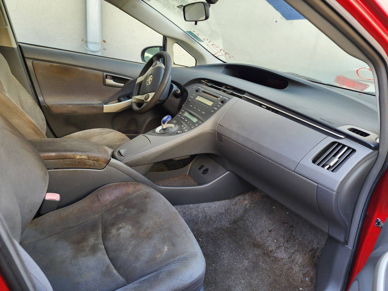 2010 TOYOTA PRIUS — 233974 Miles — Lot 39907521 — Al Quoz - Marhaba Auctions Used Cars - Image 8