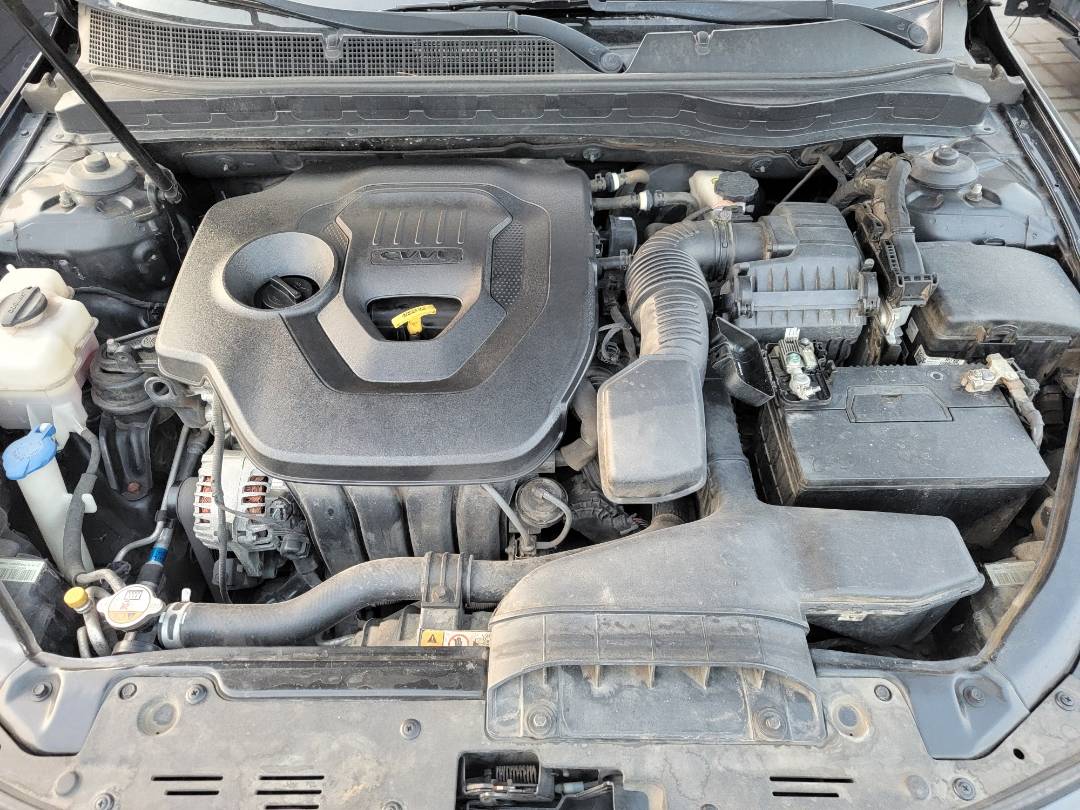 2014 KIA K5 — 231736 KM — Lot 460425 — Main - Marhaba Auctions Used Cars - Image 10
