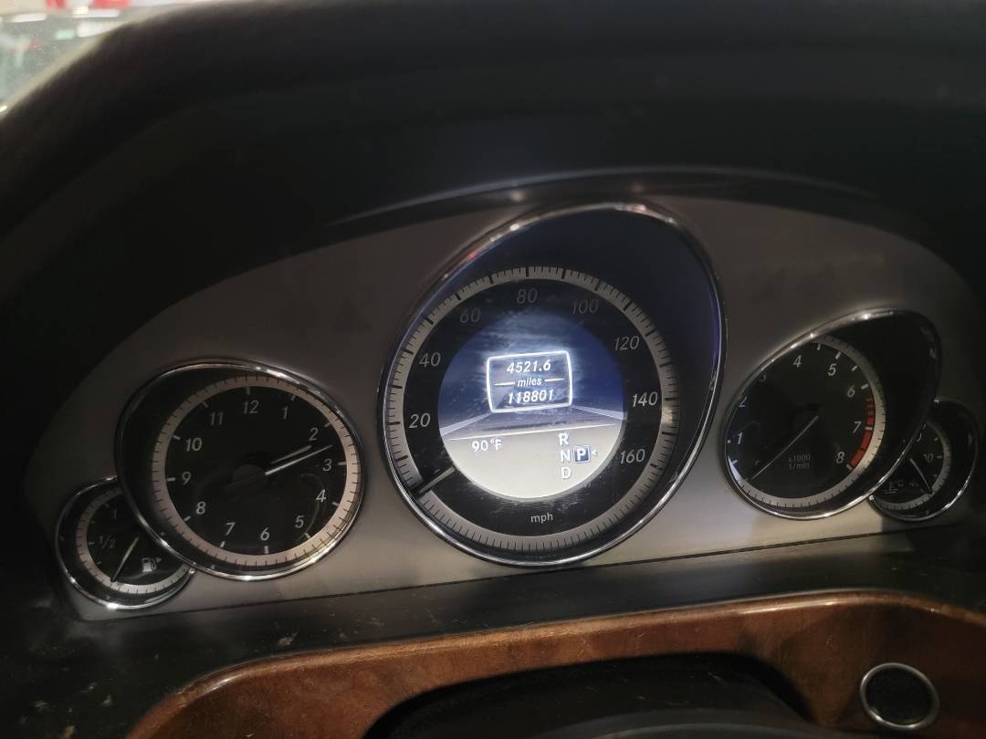 2012 MERCEDES BENZ E 350 — 118801 Miles — Lot 39201714 — Main - Marhaba Auctions Used Cars - Image 10