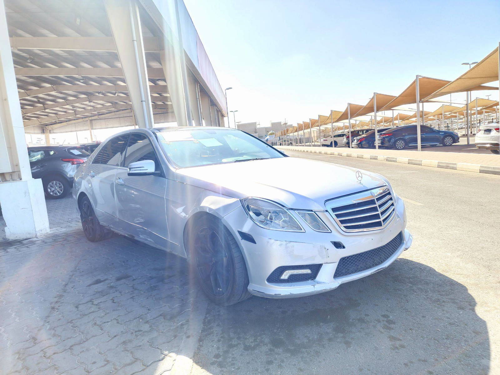 2011 MERCEDES BENZ E 350 — 126527 Miles — Lot 215487 — Souq - Marhaba Auctions Used Cars - Image 4