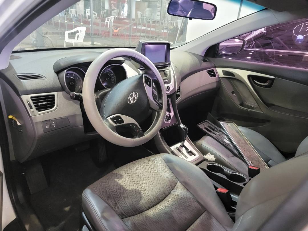 2011 HYUNDAI AVANTE — 186307 KM — Lot 160082 — Main - Marhaba Auctions Used Cars - Image 8