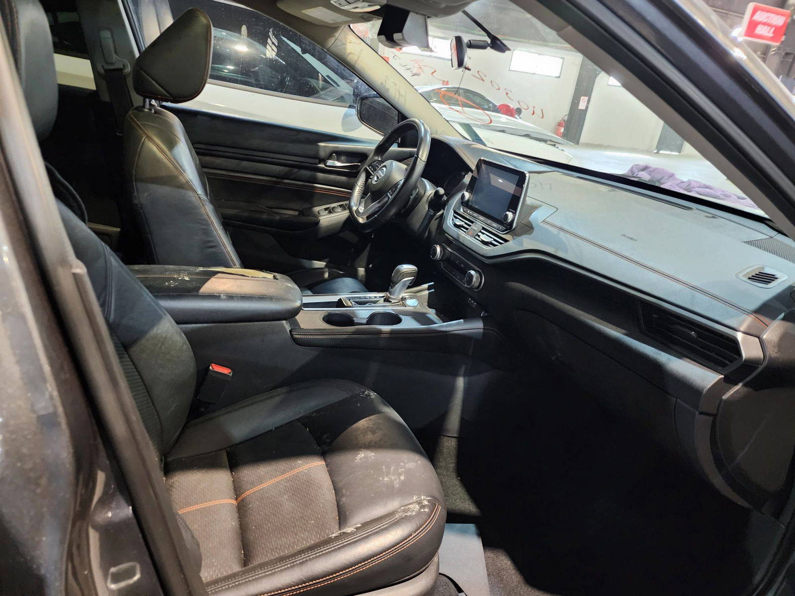 2019 NISSAN ALTIMA — 132285 Miles — Lot 40302640 — Al Quoz - Marhaba Auctions Used Cars - Image 9