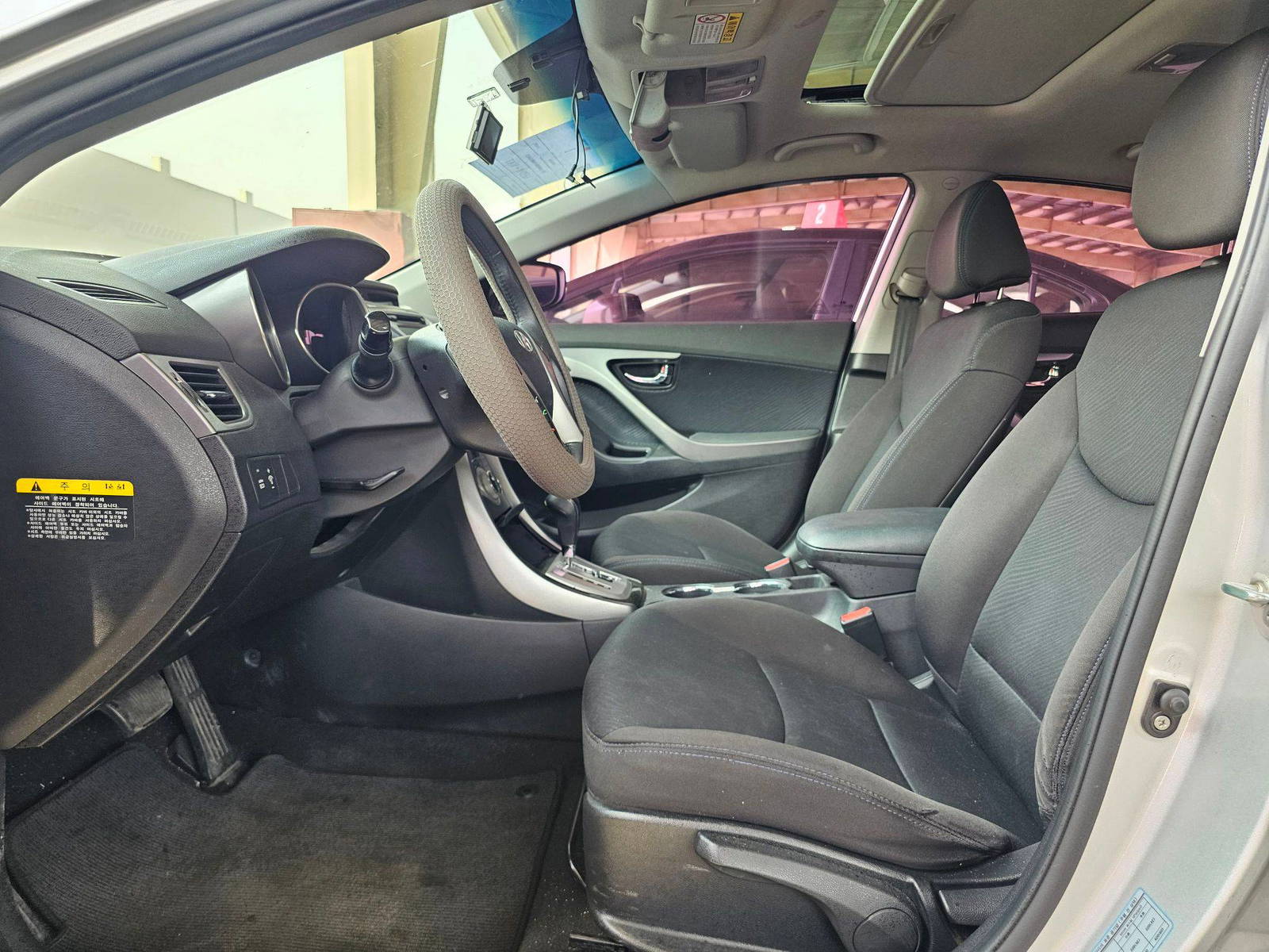 HYUNDAI AVANTE 2011 - Marhaba Auction Used Cars - Image 9