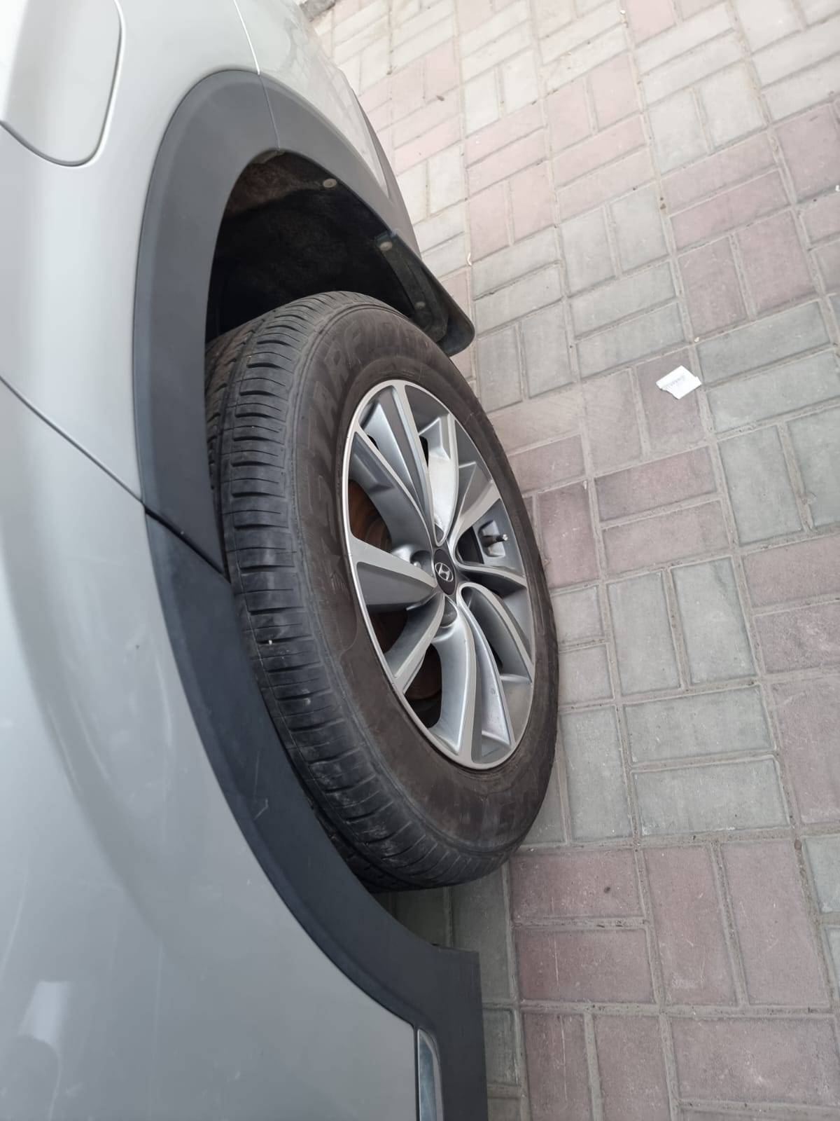 HYUNDAI SANTA FE 2019 - Marhaba Auction Used Cars - Image 10