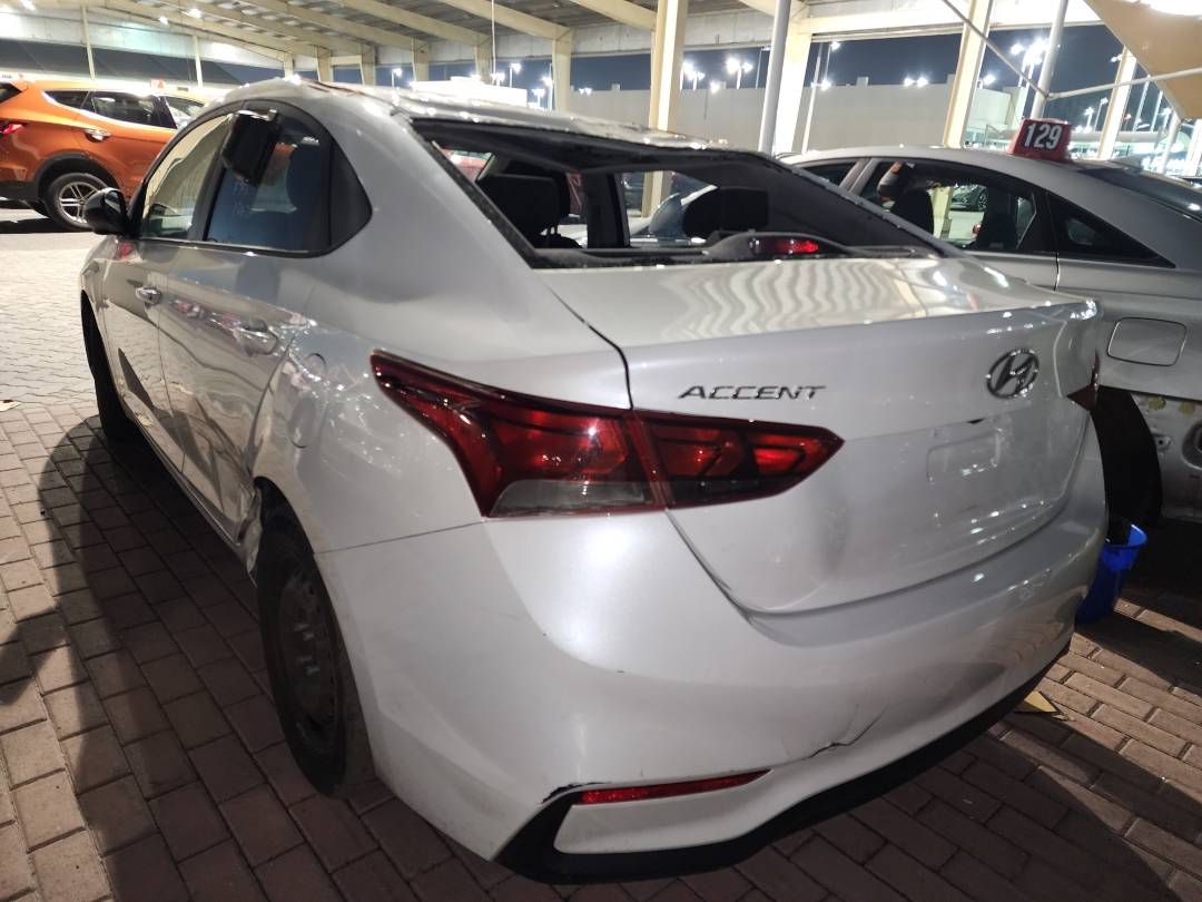2018 HYUNDAI ACCENT — 130376 Miles — Lot 39042294 - Marhaba Auctions Used Cars - Image 6