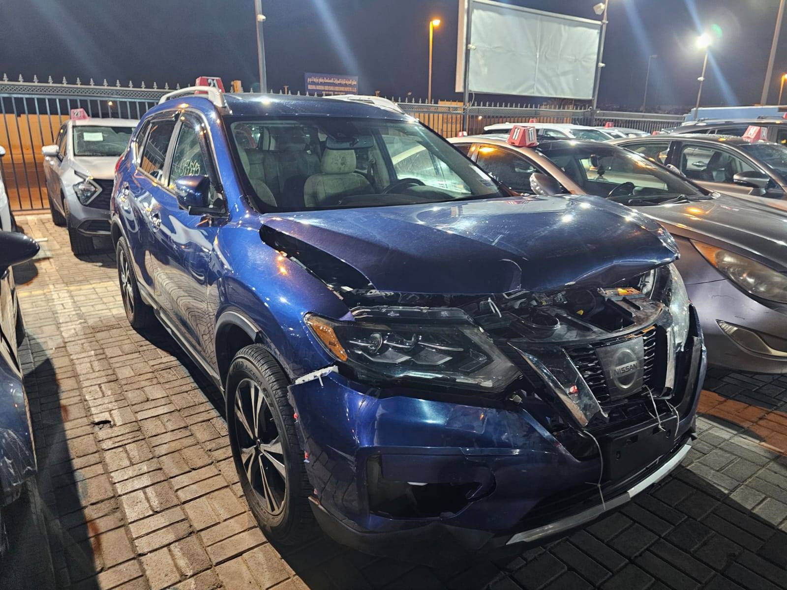 2017 NISSAN ROGUE — 96809 Miles — Lot 87394845 - Marhaba Auctions Used Cars - Image 14