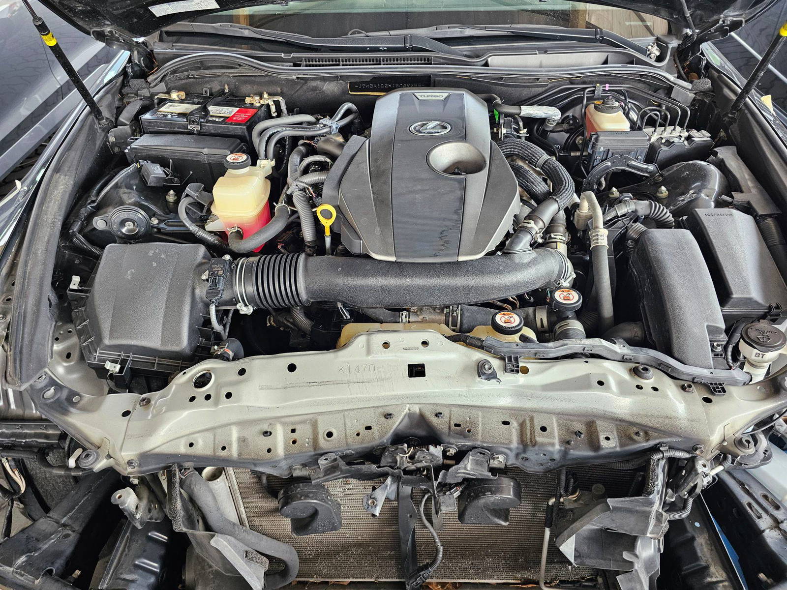 2018 LEXUS IS 300 — 118303 Miles — Lot 2XJ5069255 — Souq - Marhaba Auctions Used Cars - Image 11