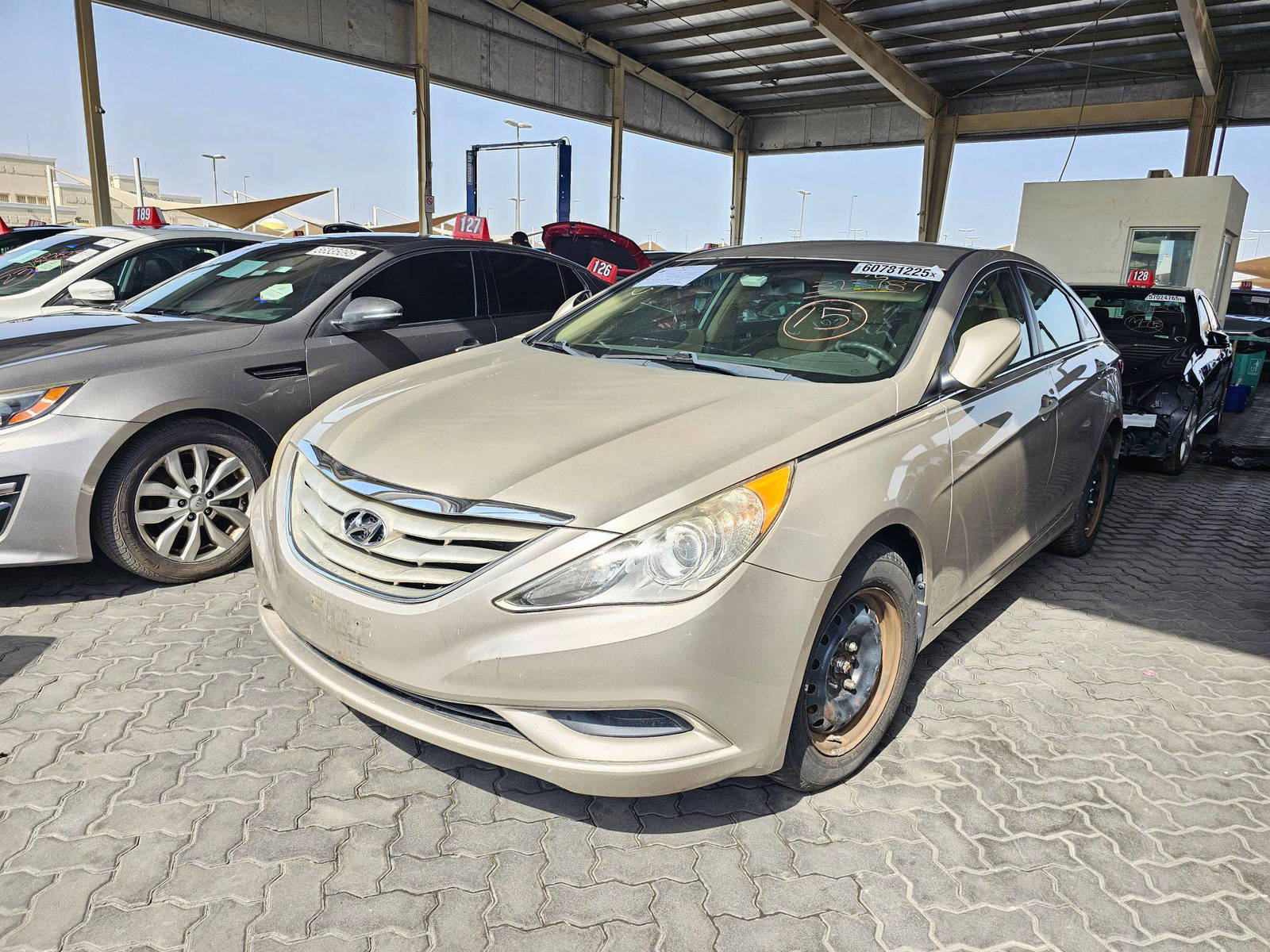 2012 HYUNDAI SONATA — 108418 Miles — Lot 3CH323787 — Souq - Marhaba Auctions Used Cars - Image 5