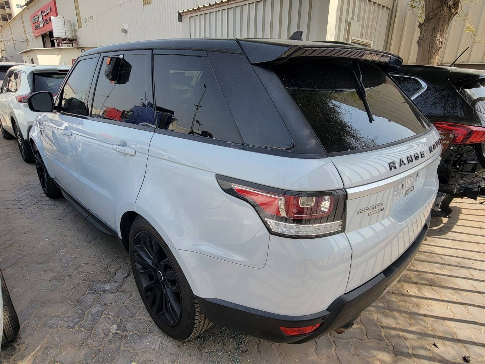 2016 LAND ROVER RANGE ROVER — 119174 Miles — Lot A652128 — Main - Marhaba Auctions Used Cars - Image 6