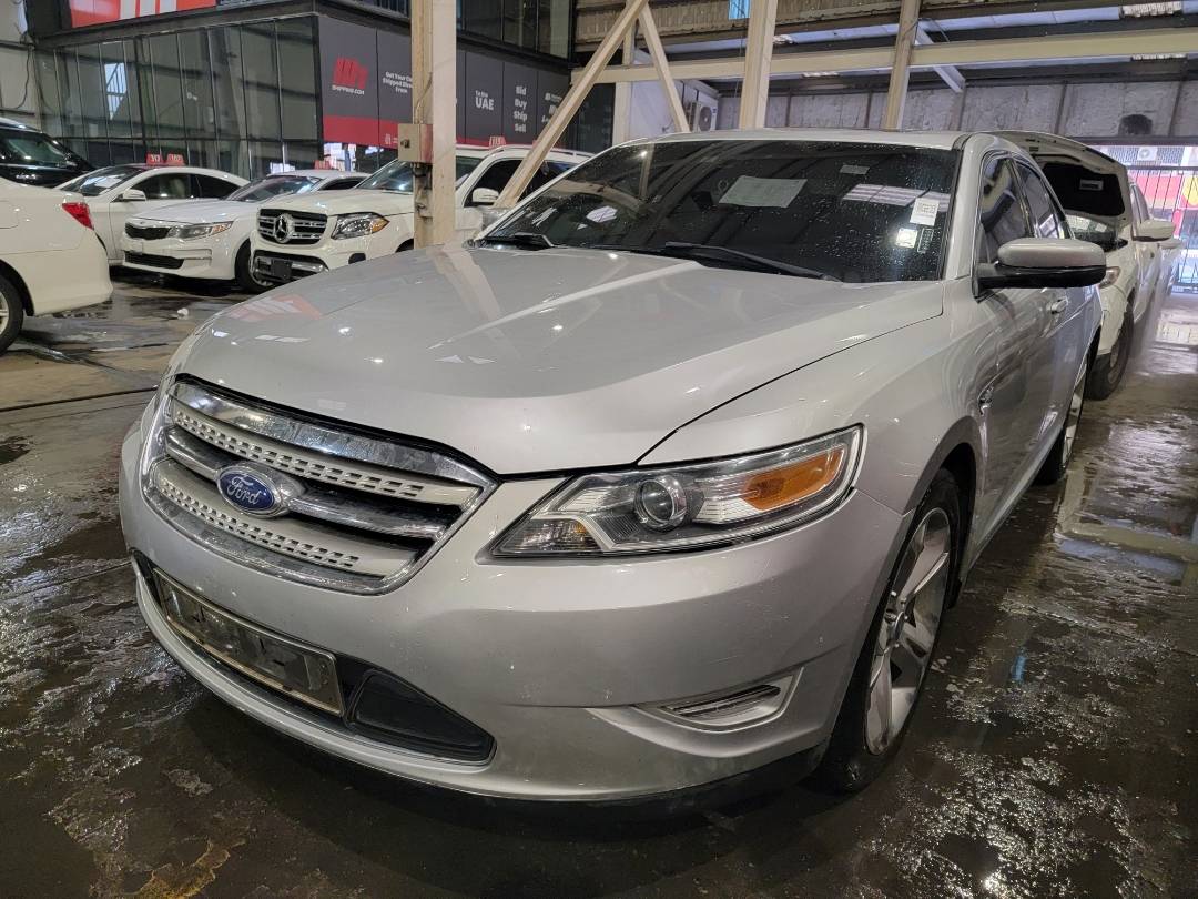 2012 FORD TAURUS — 98726 KM — Lot 104060 — Main - Marhaba Auctions Used Cars - Image 4