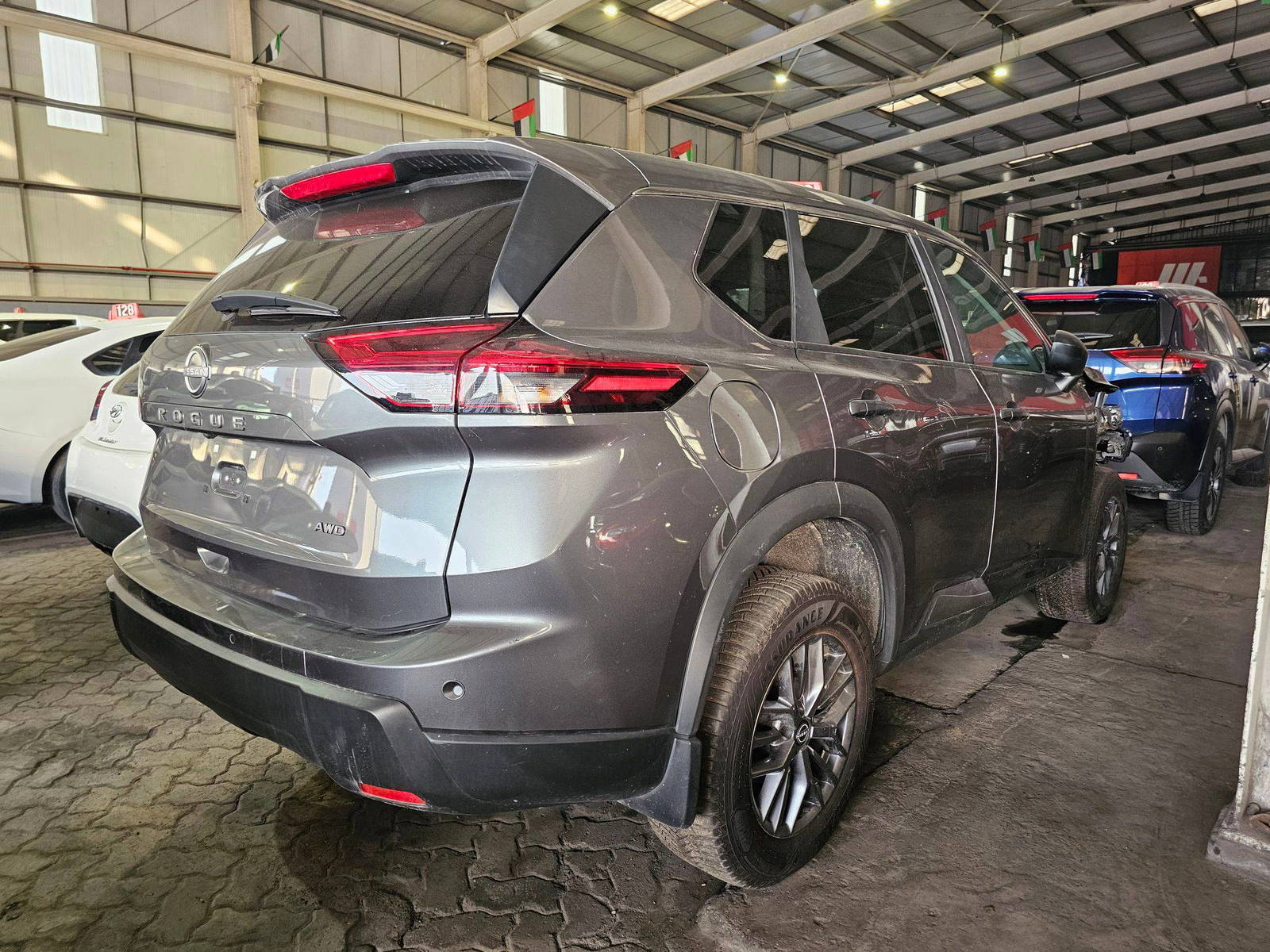 Nissan Rogue 2024 view 2