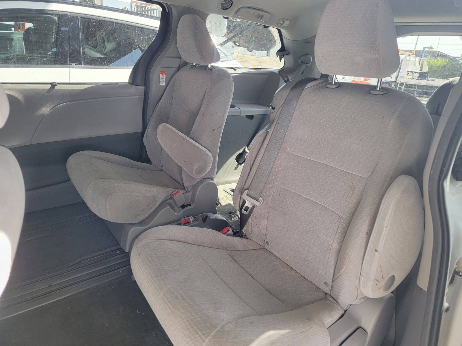 2015 TOYOTA SIENNA — 190816 Miles — Lot S582774 — Main - Marhaba Auctions Used Cars - Image 9