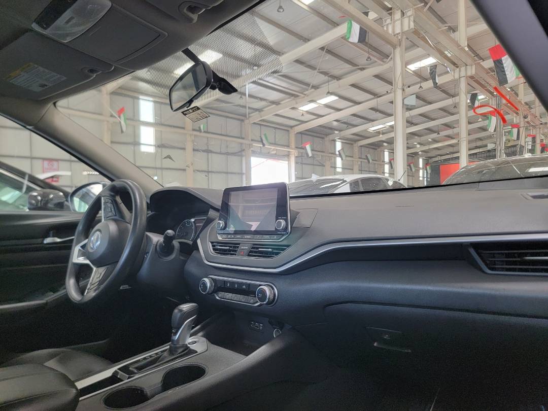 2020 NISSAN ALTIMA — 94353 Miles — Lot 37972590 - Marhaba Auctions Used Cars - Image 5