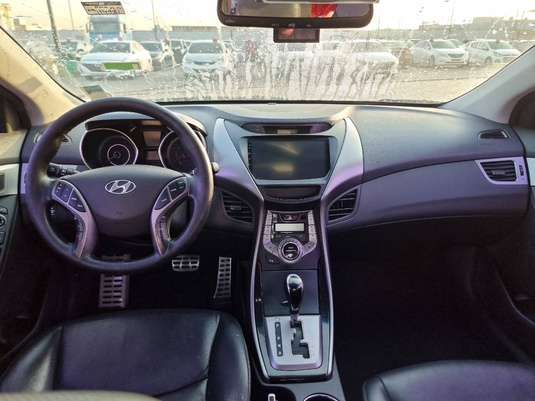 2013 HYUNDAI AVANTE — 154981 KM — Lot 215487 — Ind. 12 - Marhaba Auctions Used Cars - Image 7