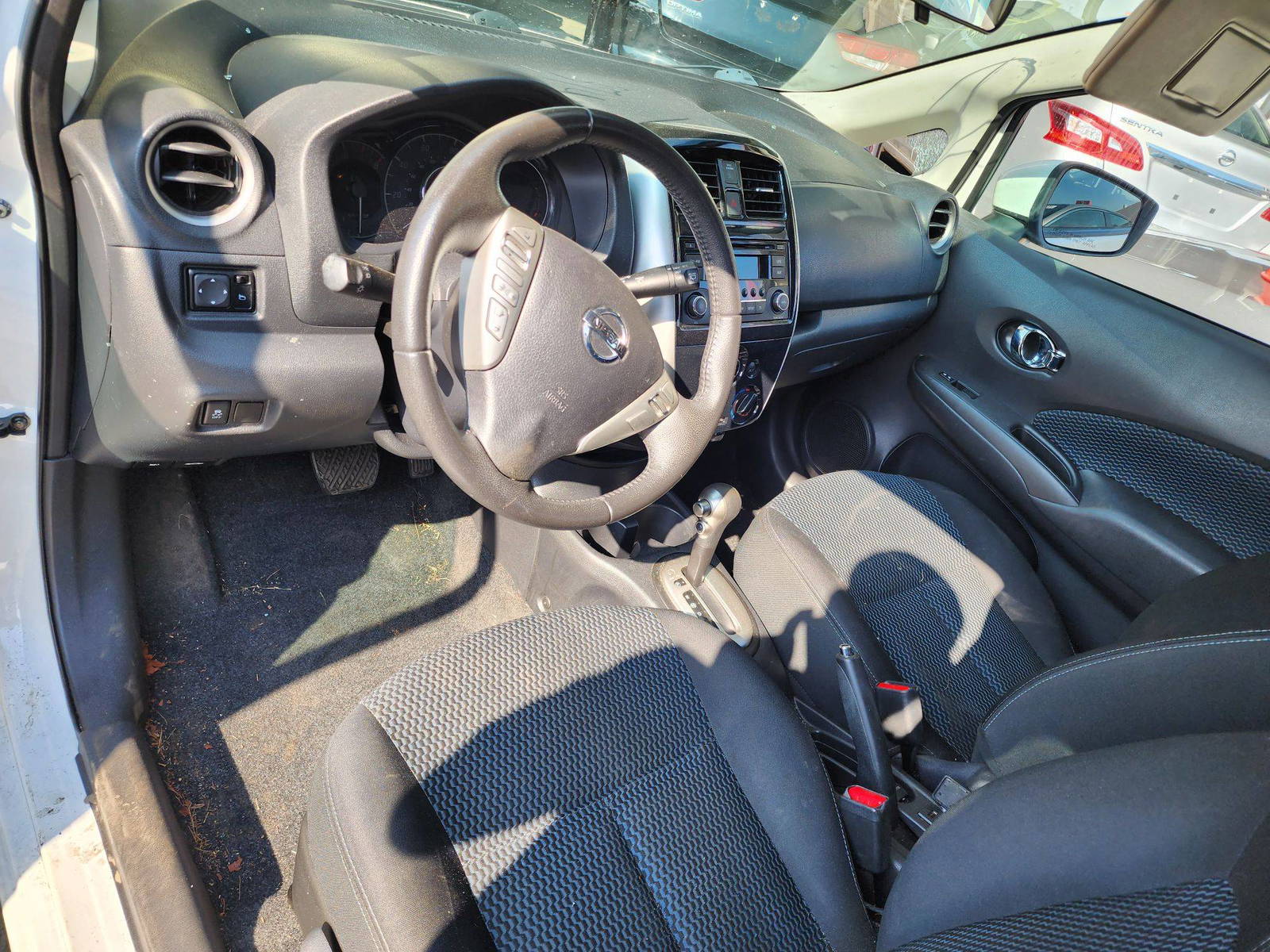 2015 NISSAN VERSA NOTE — 129644 Miles — Lot 71036523 - Marhaba Auctions Used Cars - Image 4