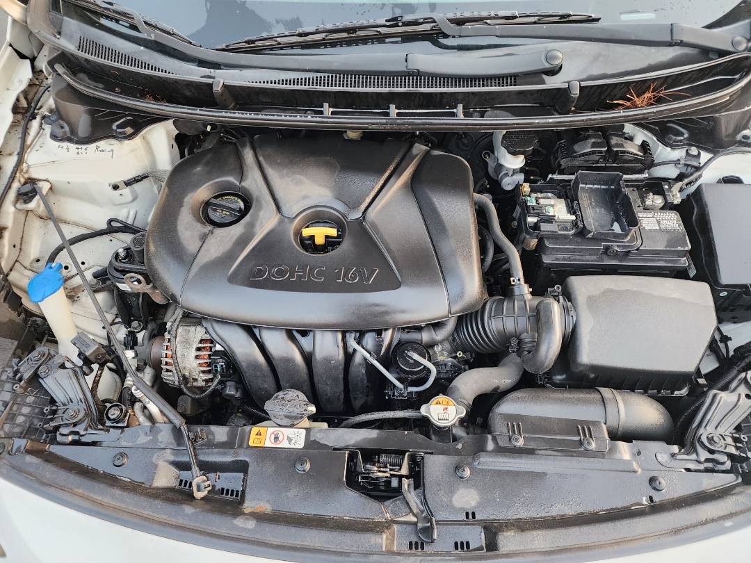 2013 HYUNDAI ELANTRA — 153136 Miles — Lot 39724494 — Souq - Marhaba Auctions Used Cars - Image 3