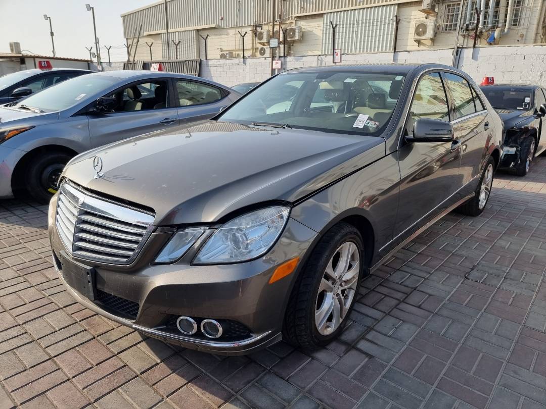 2011 MERCEDES BENZ E 350 — 209982 Miles — Lot 125487 — Souq - Marhaba Auctions Used Cars - Image 3