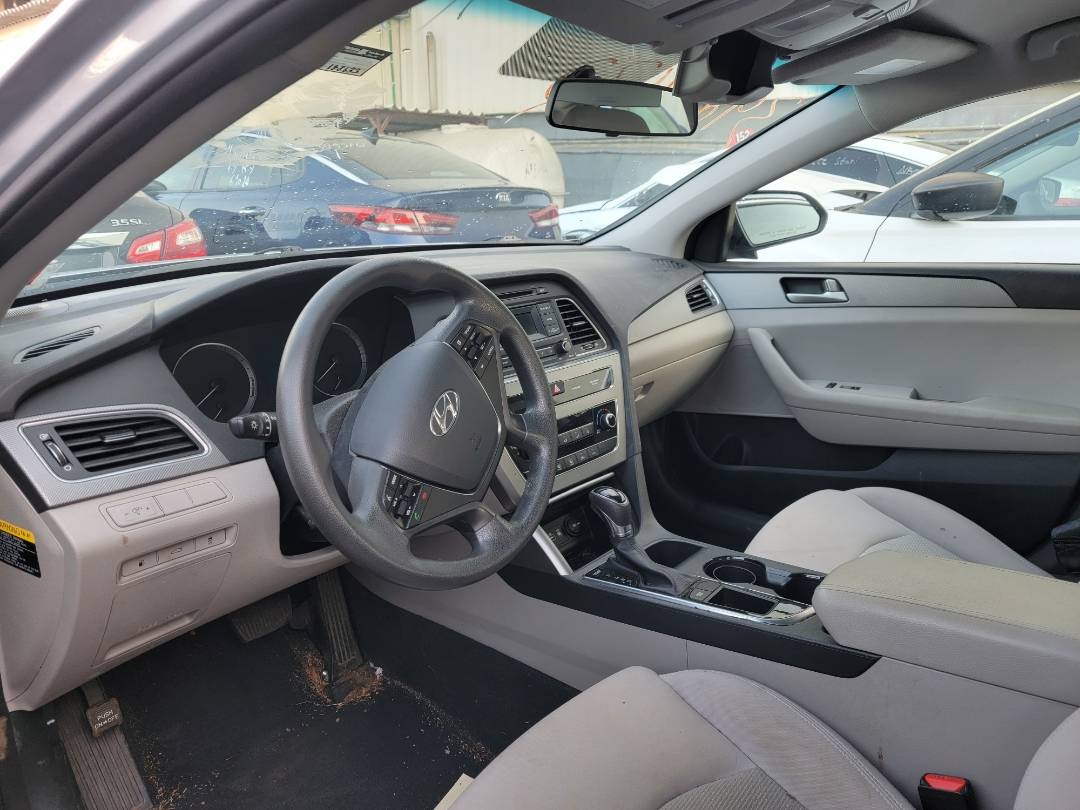 2015 HYUNDAI SONATA — 128633 Miles — Lot 39294172 — Main - Marhaba Auctions Used Cars - Image 6