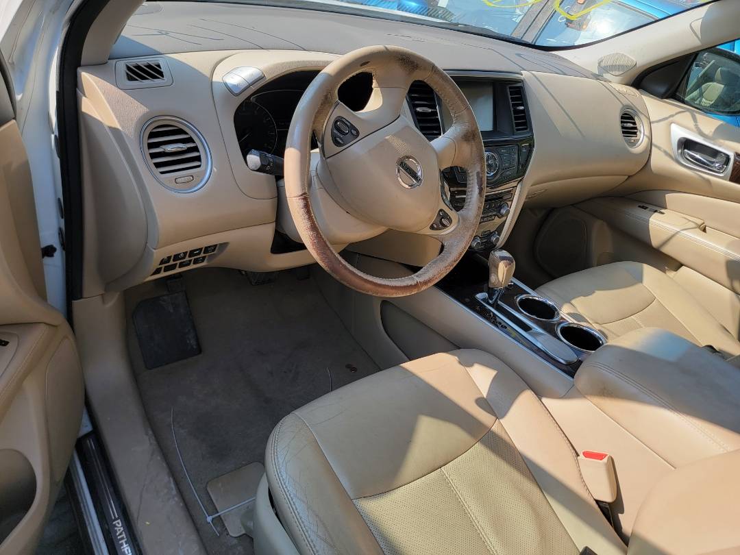 2014 NISSAN PATHFINDER — 237781 Miles — Lot 68102553 - Marhaba Auctions Used Cars - Image 8