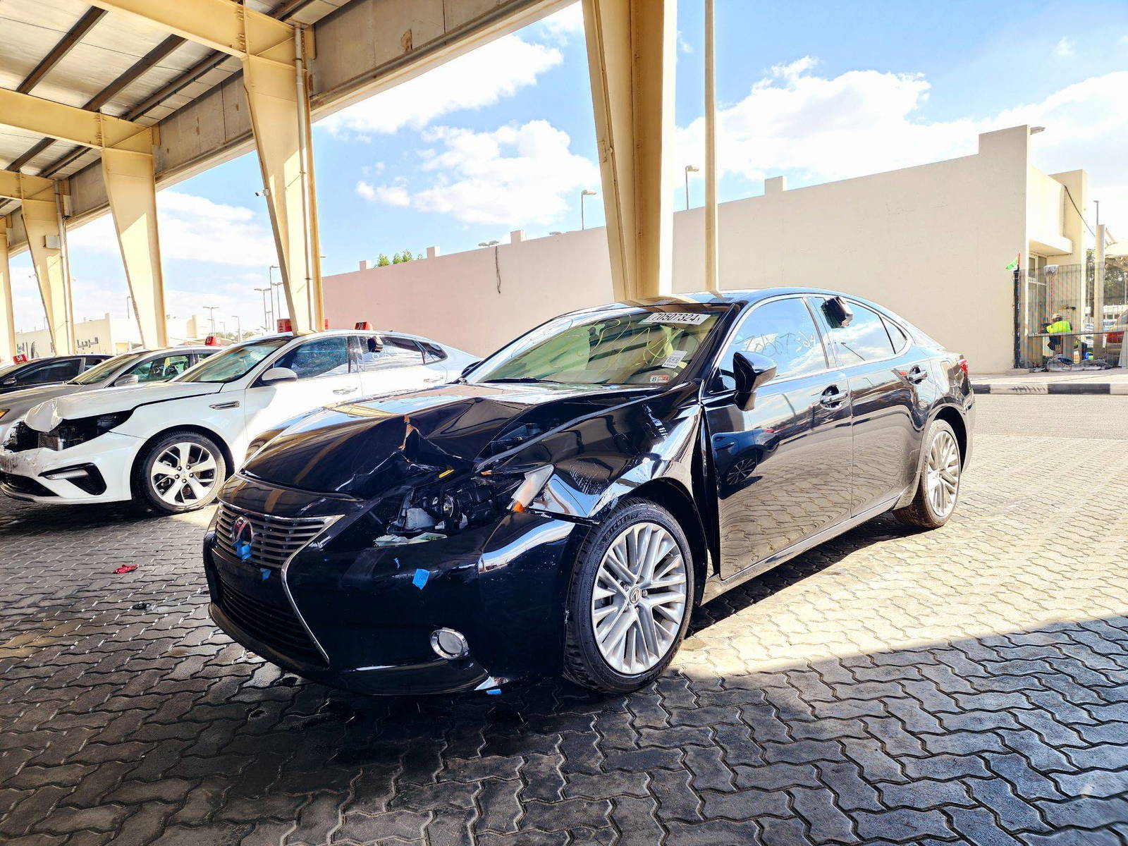 2013 LEXUS ES 350 — 142787 Miles — Lot 70507324 — Souq - Marhaba Auctions Used Cars - Image 5