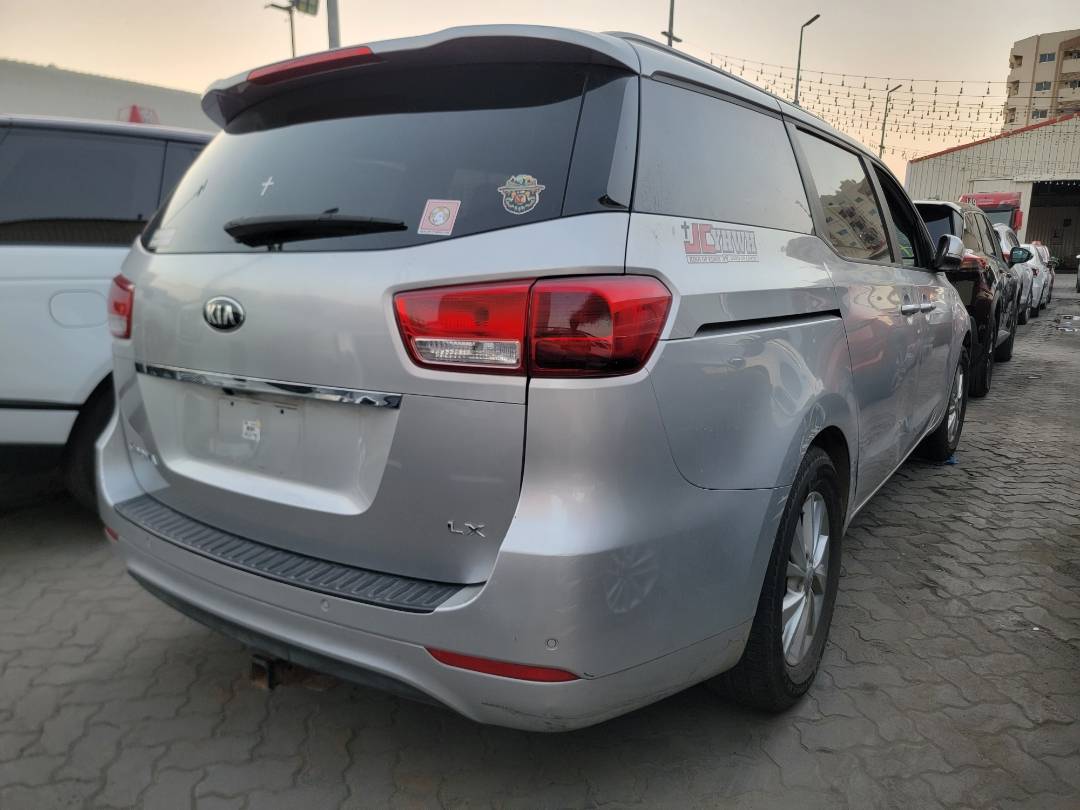 2016 KIA SEDONA — 141942 Miles — Lot 60971474 — Ind. 12 - Marhaba Auctions Used Cars - Image 3