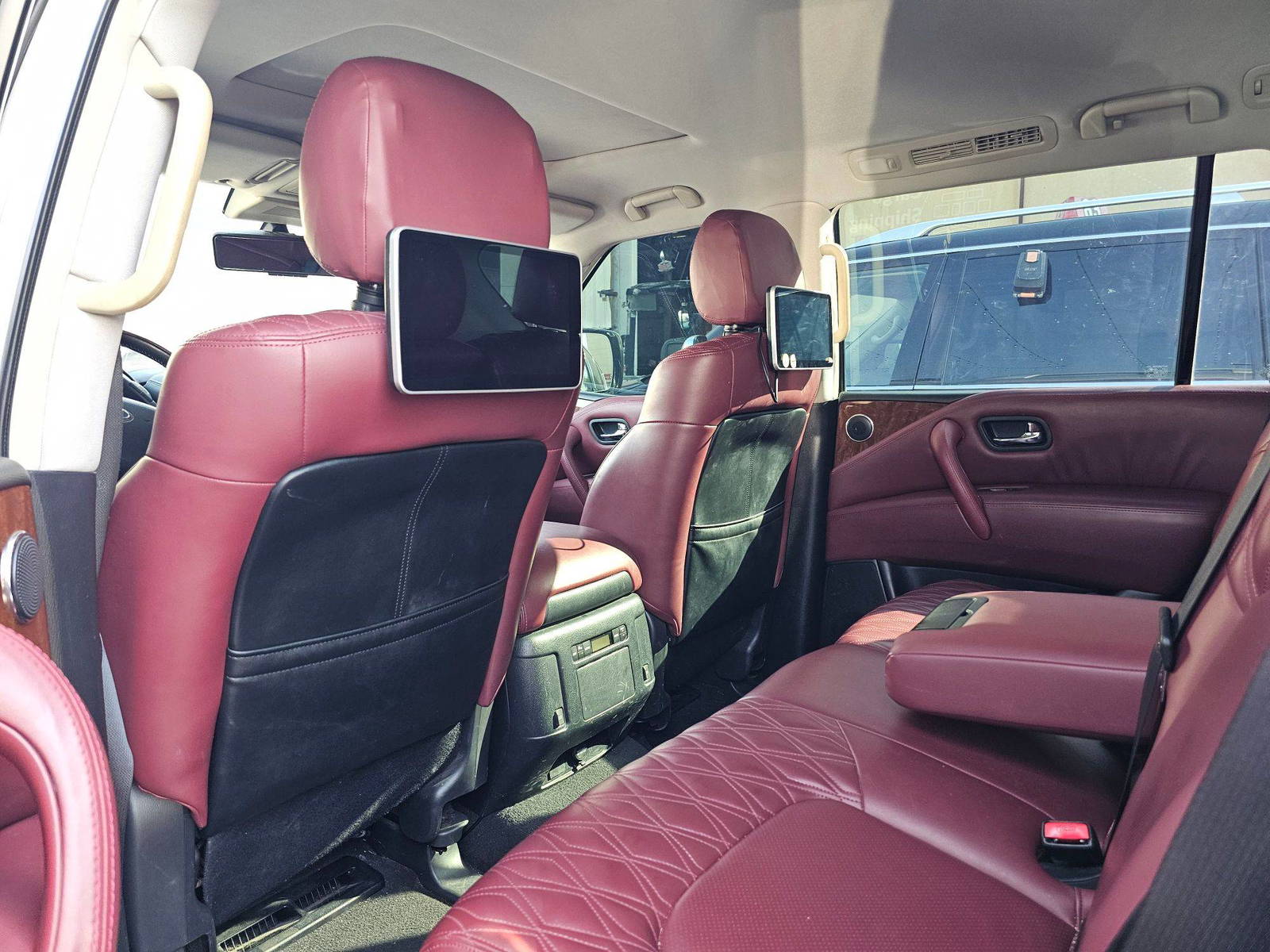 2019 INFINITI QX80 — 130481 Miles — Lot 9850223 — Al Sajaa - Marhaba Auctions Used Cars - Image 7
