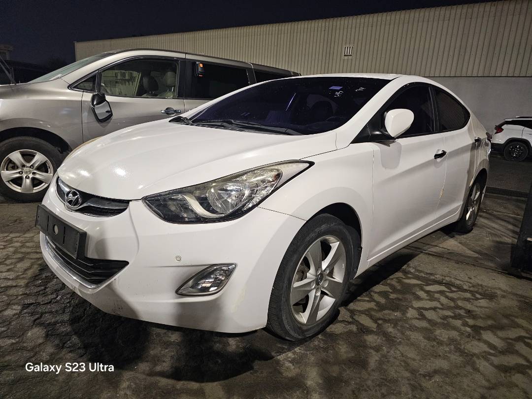 2014 HYUNDAI AVANTE — 67426 KM — Lot 923151 — Ind. 12 - Marhaba Auctions Used Cars - Image 5