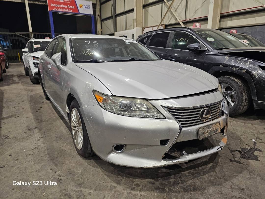 2015 LEXUS ES 350 — 130692 Miles — Lot 9F2166797 — Main - Marhaba Auctions Used Cars - Image 5