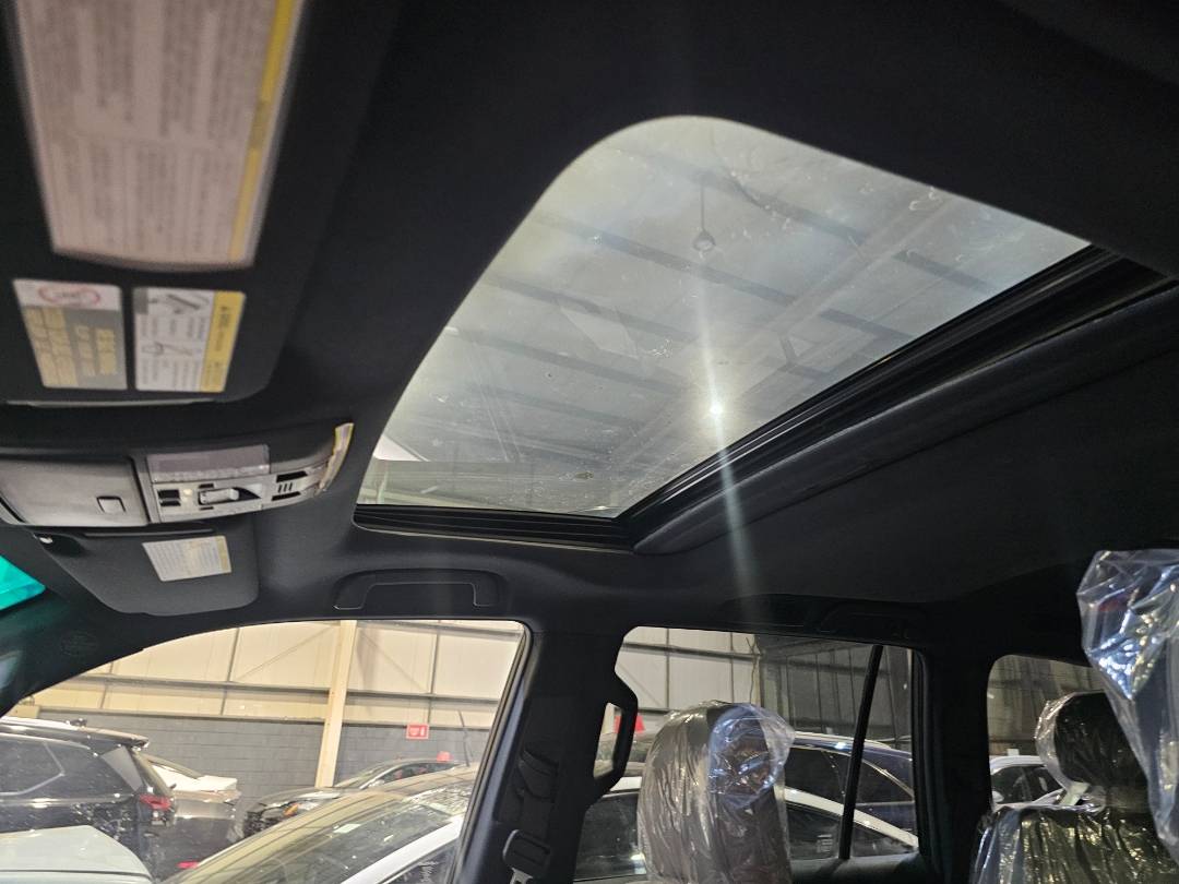 LEXUS GX 460 2023 - Marhaba Auction Used Cars - Image 8