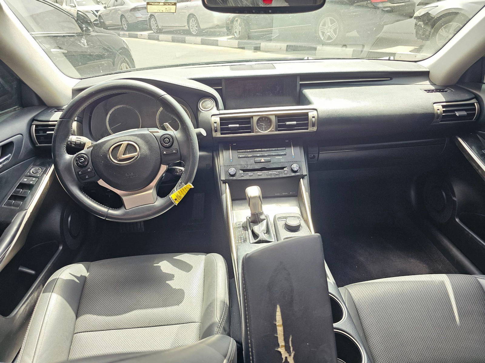 2014 LEXUS IS 250 — 127567 Miles — Lot XE5009449 — Souq - Marhaba Auctions Used Cars - Image 7